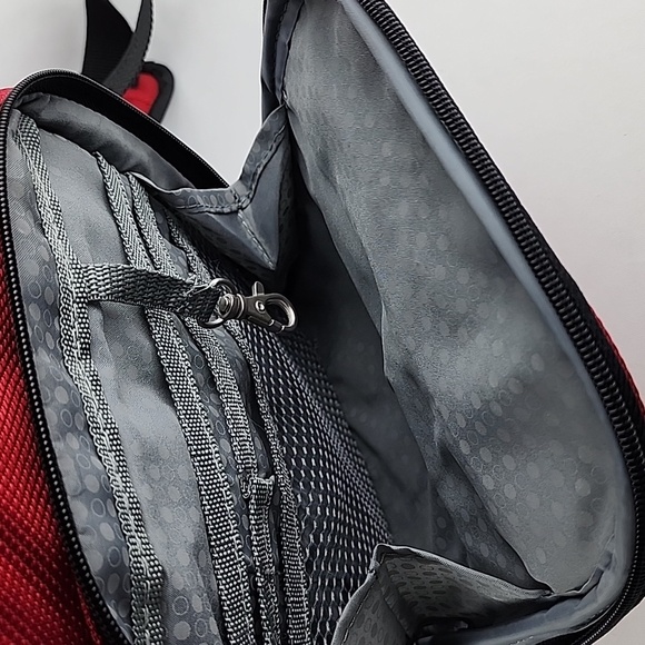 Ricardo Crossbody Bag Red Black Multi  Compartments Adjustable Strap 10" x 9" - Picture 10 of 14